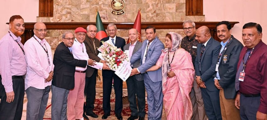 গণতন্ত্র রক্ষায় গণমাধ্যমের ভূমিকা অপরিহার্য: রাষ্ট্রপতি